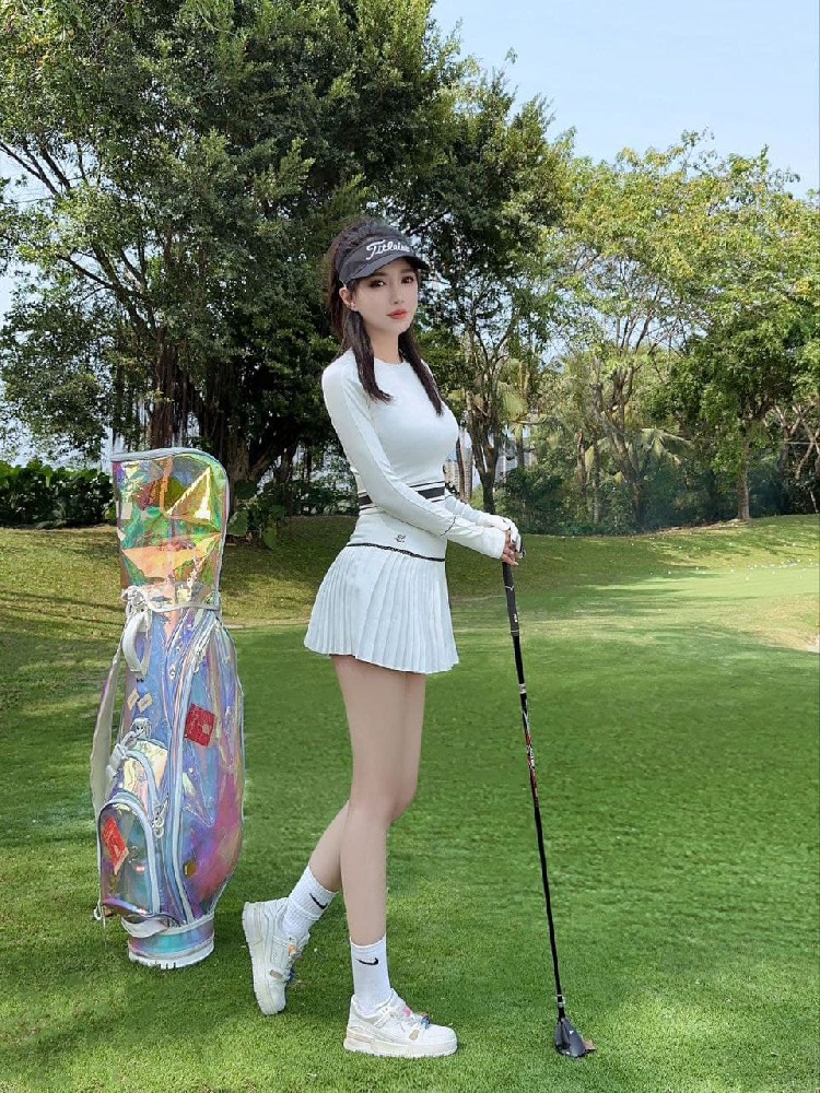广州新人阿宝家 176/D杯，第一美腿；肤白貌美；蜂腰翘臀，