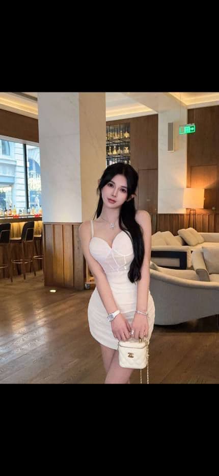 上海圈外人兼职首开混血儿00后172E天然挺拔双峰酥酥软软