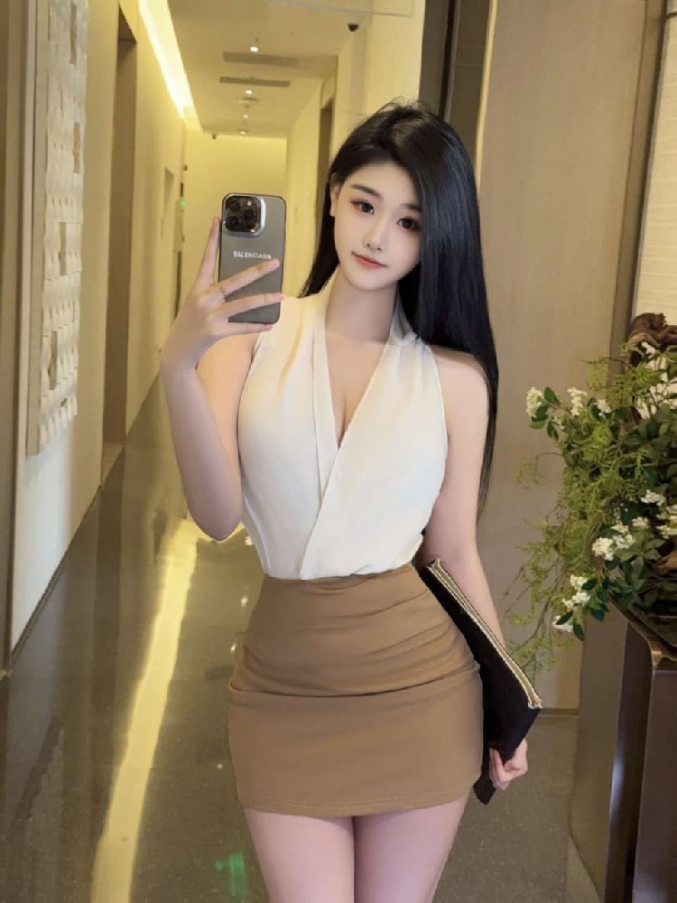 西安178极品纯天然白领00年王牌服务