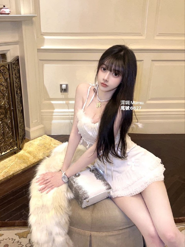 深圳萝莉型動漫博主O4年清純高挑純慾精緻66cm-𝟑𝟔D-44kg