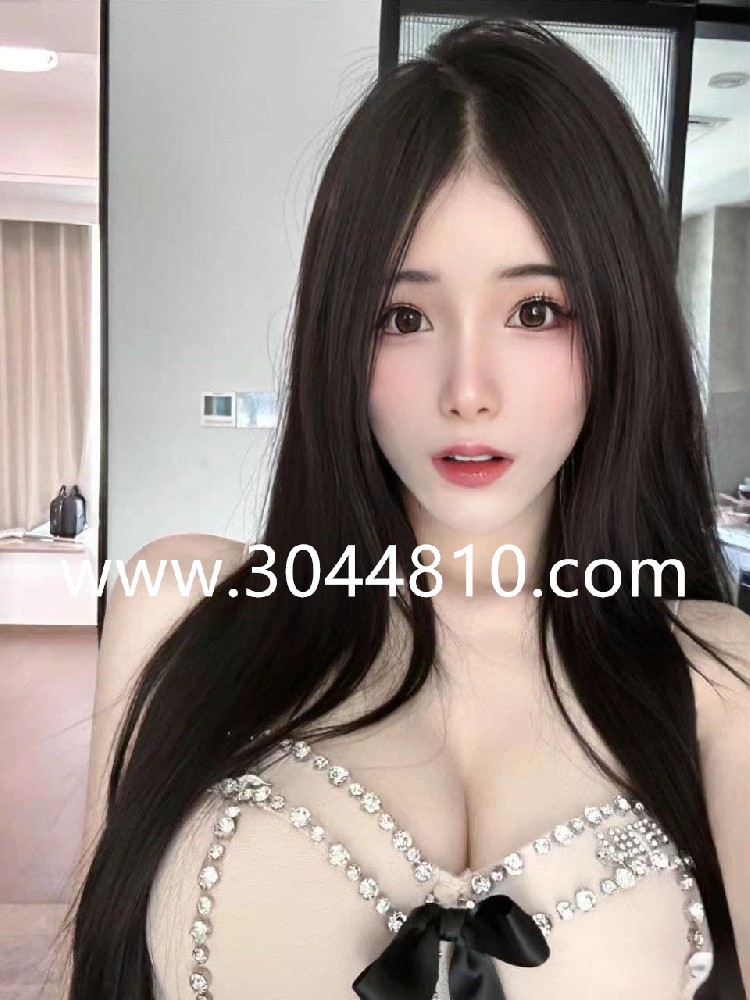 新加坡舞蹈老师Height:173 Weight:50 Chest:34D🉑一字马 柔体贴 气质款 穿着得体 身体柔软