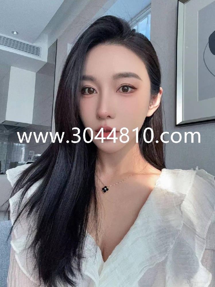 迪拜168D 99年 御姐身材比例超级好 S曲线 💦多多 超敏感 给你不一样的体验