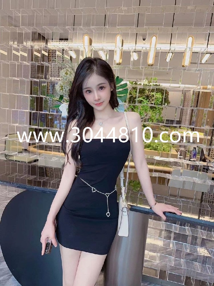 迪拜外围女 身高/169 体重/90 胸围/d  私处紧致  蜜桃臀 全身雪白