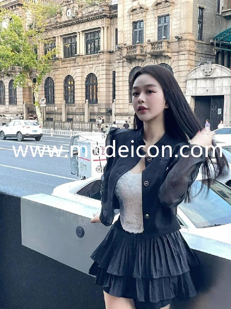 巴黎外围女173 04 105 真实E 新人首开 纯御气质天花板 善大碧玺超级无敌有耐心2024 muscile mania选美亚军得主 真实高校在读大学生 纯天然无整容  才气与美貌兼备 只见素质导